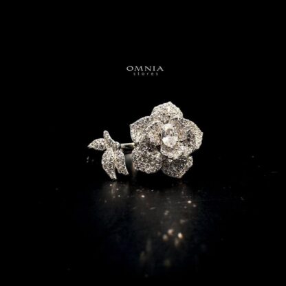 omnia Bella Floral Ring In 92.5 Silver with High Quality Simulated Diamonds