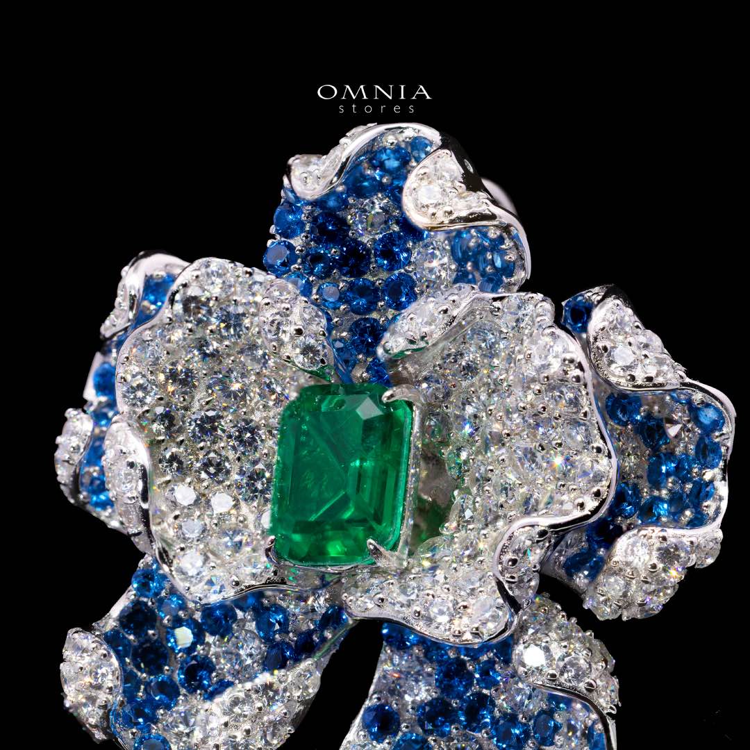 Omnia Kimiya Flower Brooch in 925 Silver with High Quality Simulated Diamonds - Image 2