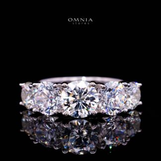 Parisa White Ring In 925 Silver High Quality Certified Lab Crafted Stones