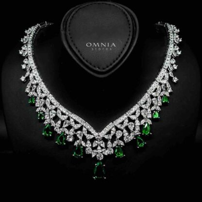 Omnia Princess Bridal Full Set with Pear-Cut White And Green High-Quality Simulated Diamonds Rhodium Plated - Image 2