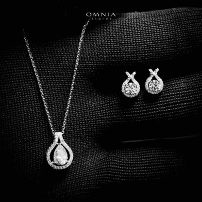 Omnia Shaqraa Silver Necklace and Earrings Set in 925 Silver with High-Quality White Ice Cut Stones