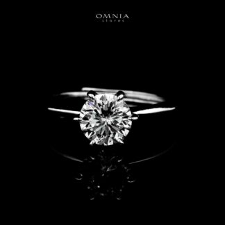 Omnia Areeba Silver Classic Ring in 925 Silver with High-Quality White Moissanite Stones
