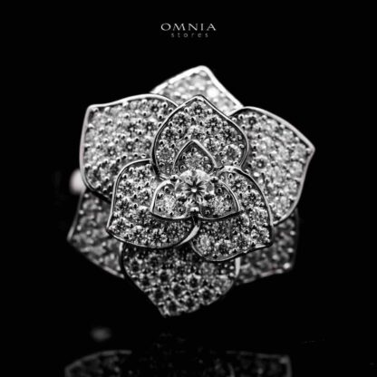 Omnia Solara Rose Design Silver Ring 925 Silver in GRA Certified High Quality White Moissanite Stone