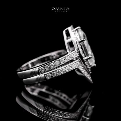 Omnia Azmira Royal Design Silver Ring 925 Silver in GRA Certified High Quality White Moissanite Stone - Image 3