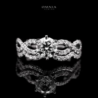 Omnia Zephira Silver Ring 925 Silver in GRA Certified High Quality White Moissanite Stone