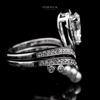 Omnia Elnara Royal Design with Pearl Silver Ring 925 Silver in GRA Certified High Quality White Moissanite Stone - Image 3