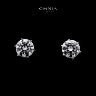 Omnia Qaylah Classic Silver Stud Earrings in 925 Silver with High-Quality White Moissanite Stones