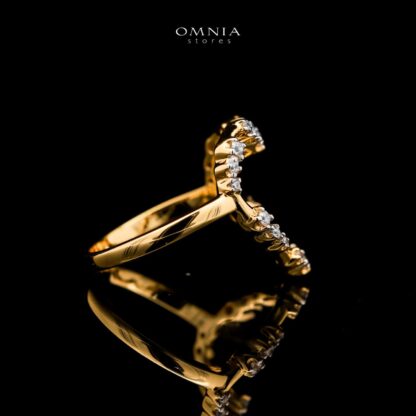 Omnia Bashair Golden Heart Ring in 925 Silver with High-Quality White Simulated Diamonds - Image 3