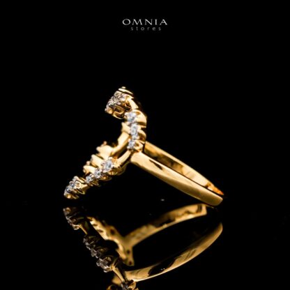 Omnia Bashair Golden Heart Ring in 925 Silver with High-Quality White Simulated Diamonds - Image 2