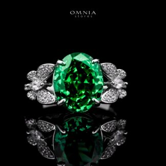 Omnia Maysun Ring In 925 Silver High Quality Green Simulated Diamonds