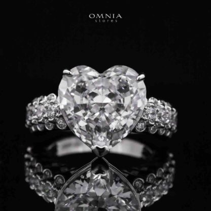 Omnia Eftal White 6.0 Carat Ring 92.5 Silver High Quality Simulated diamonds