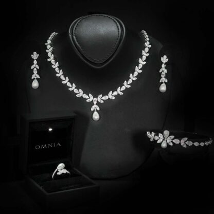 Omnia Shamsa Pearl Bridal Full Set in 925 Silver with High-Quality White Zircon Stones