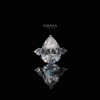 Omnia Carima White Ring 92.5 Silver in High Quality Simulated Diamonds