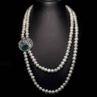 Omnia Hanan Bridal Pearl Necklace with Green Emerald Stone and High-Quality Simulated Diamonds