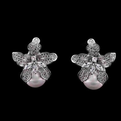Omnia White Orchid Earrings with High-Quality Zircon Stones and Pearl in Rhodium Plated