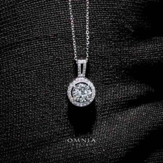 SUPER SALE!!! Omnia Brooklyn Solitaire Pendant Necklace in 92.5 Silver with High-Quality Moissanite Certified Stone
