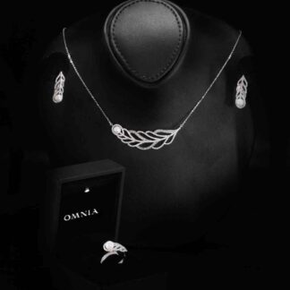 Omnia Naela White Leaf Pearl Necklace, Earrings and Ring Set in 925 Silver with High Quality Simulated Diamonds