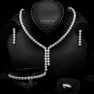 Omnia Fida White High-Quality Simulated Diamonds Rhodium Plated