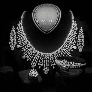 Omnia Adila White