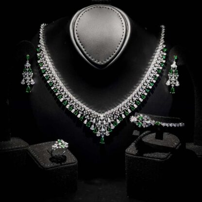 Omnia Melora Green