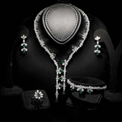 Omnia Lubna Green