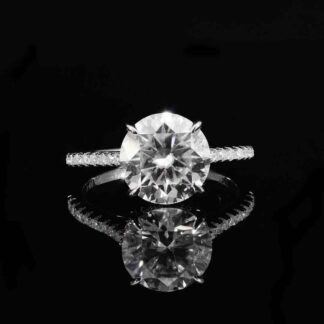 Omnia Faiza White Ring 92.5 Silver Certified in High Quality Moissanite Stone