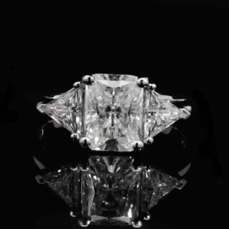 Omnia Ghazal White Ring 92.5 Silver Certified in High Quality Moissanite Stone