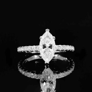 Omnia Ghusun White Ring 92.5 Silver Certified in High Quality Moissanite Stone