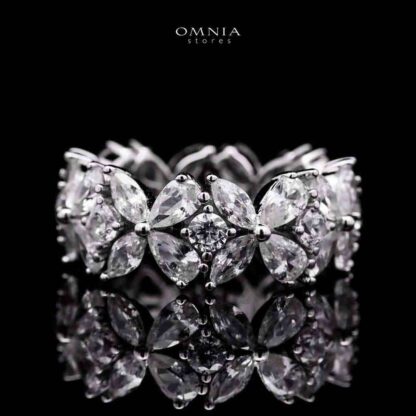 Omnia Asfiya Silver Ring in 925 Silver with High-Quality White Simulated Diamonds