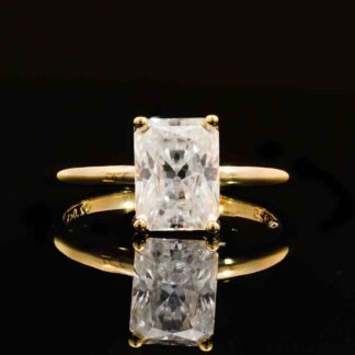 Omnia Hareem White Golden Ring 92.5 Silver Certified in High Quality Moissanite Stone