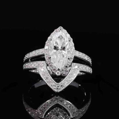 Omnia Azmira Royal Design Silver Ring 925 Silver in GRA Certified High Quality White Moissanite Stone