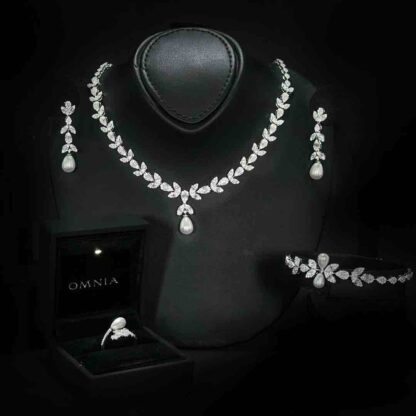 Omnia Shamsa Pearl Bridal Full Set in 925 Silver with High-Quality White Zircon Stones