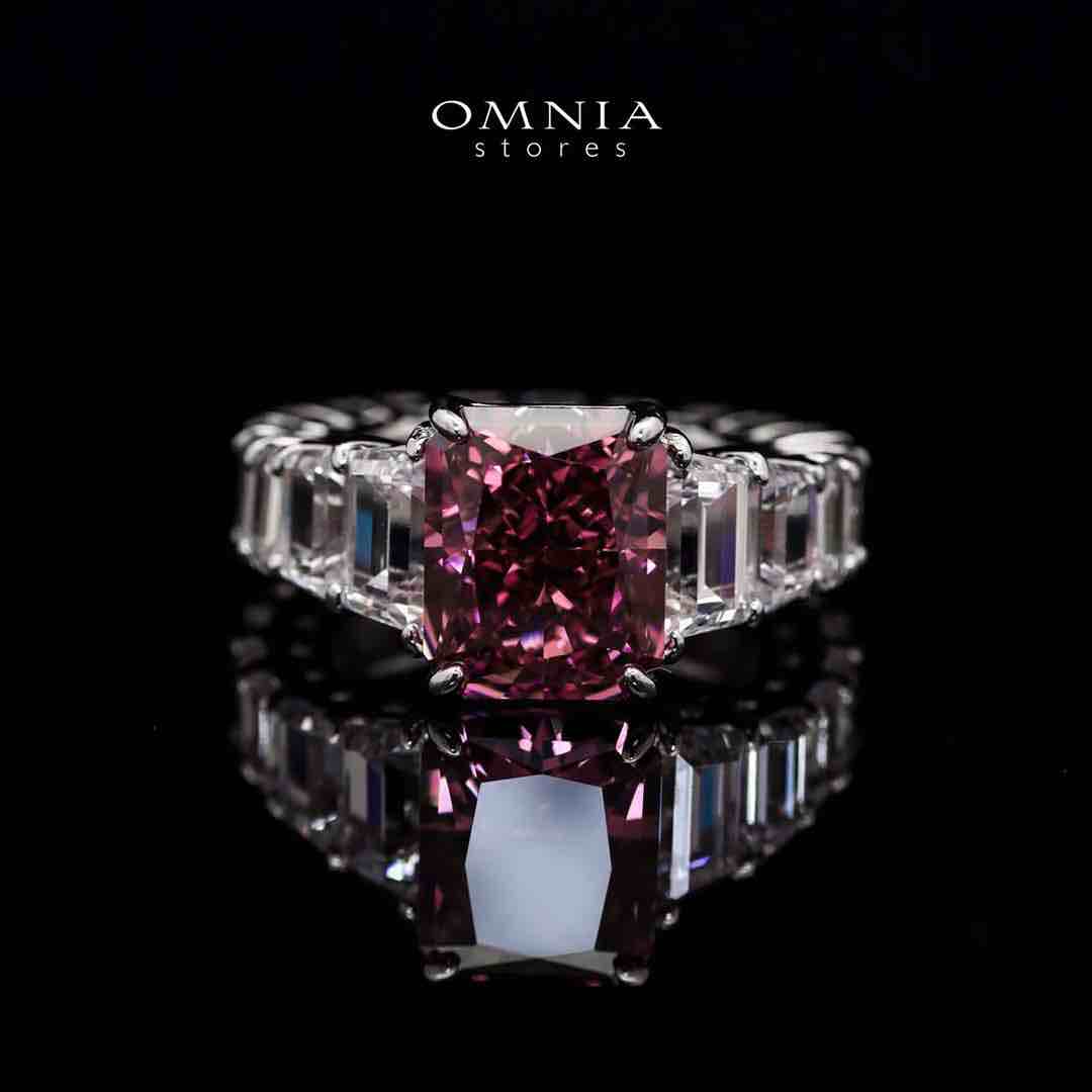 Omnia Maelis Luxe Pink Ring in 925 Silver with High-Quality Simulated Diamonds