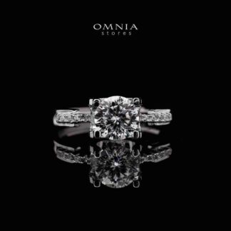 Omnia Hala White Ring 92.5 Silver in High Quality Moissanite Stones