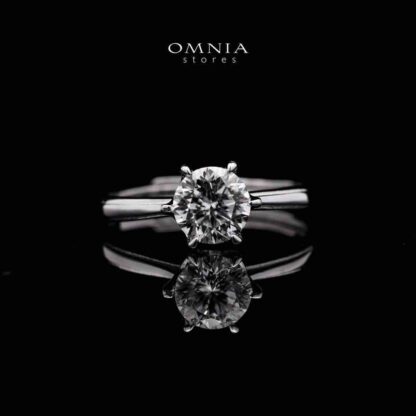 Omnia Mariam White Ring 92.5 Silver in High Quality Iced Cut Stone