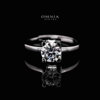Omnia Square Prong Solitaire Ring in 925 Sterling Silver with High-Quality Iced Cut Stone