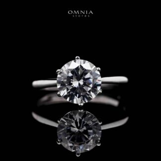 Omnia Omaira Classic Ring in 92.5 Silver with High Quality Iced Cut Stone