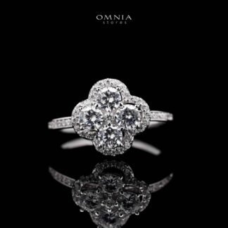 Omnia Horreya Floral Ring in 92.5 Silver With High Quality Iced Cut Stone