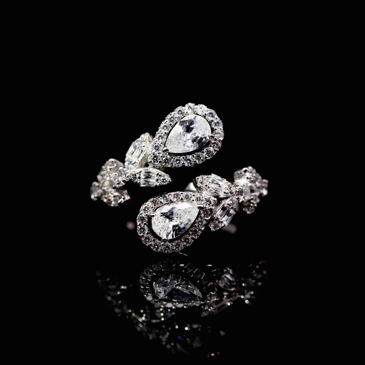 Omnia Kaamla White Bridal Full Set in 925 Silver High Quality Simulated Diamonds - Image 4