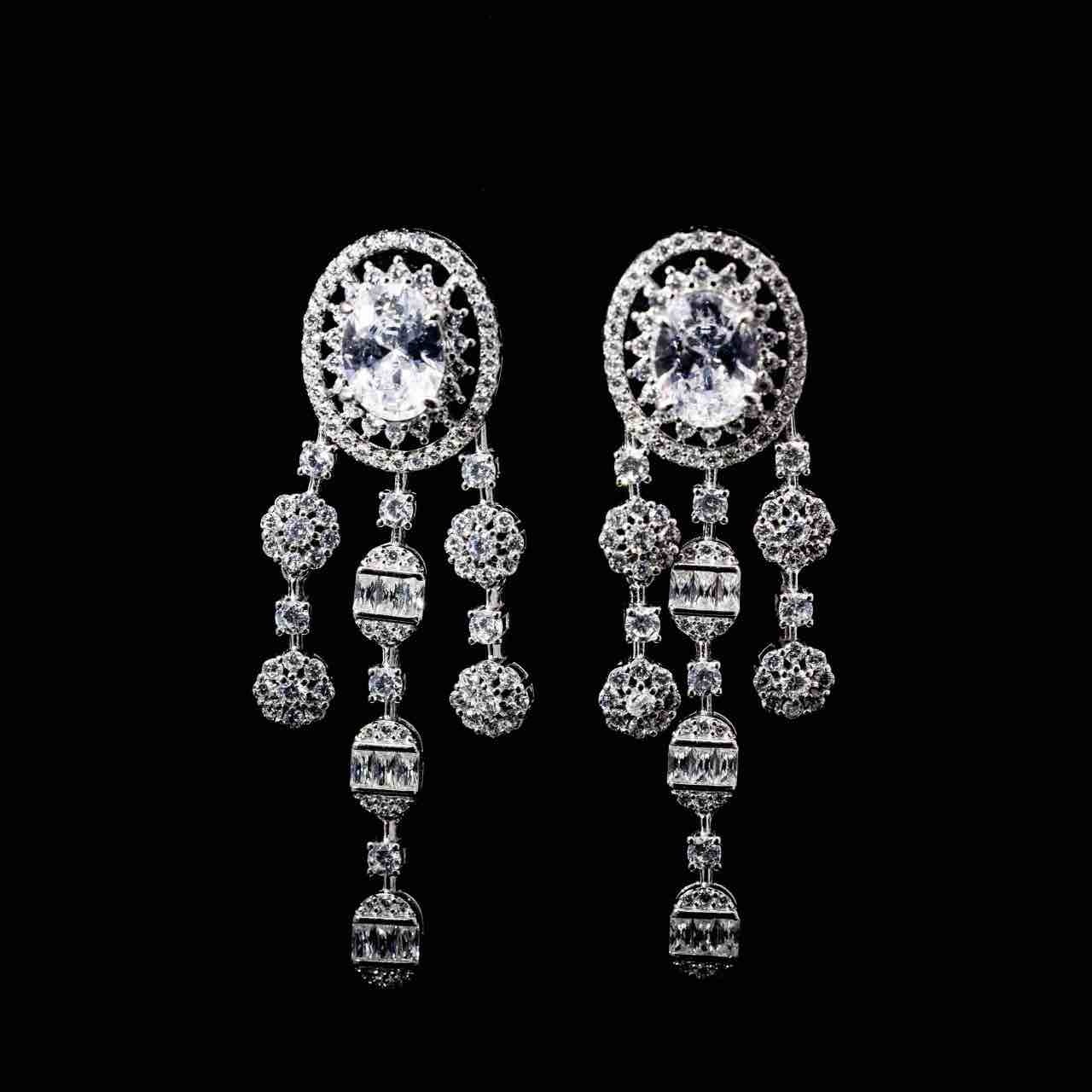 Omnia Manar White Bridal Full Set in 925 Silver High Quality Simulated Diamonds - Image 4
