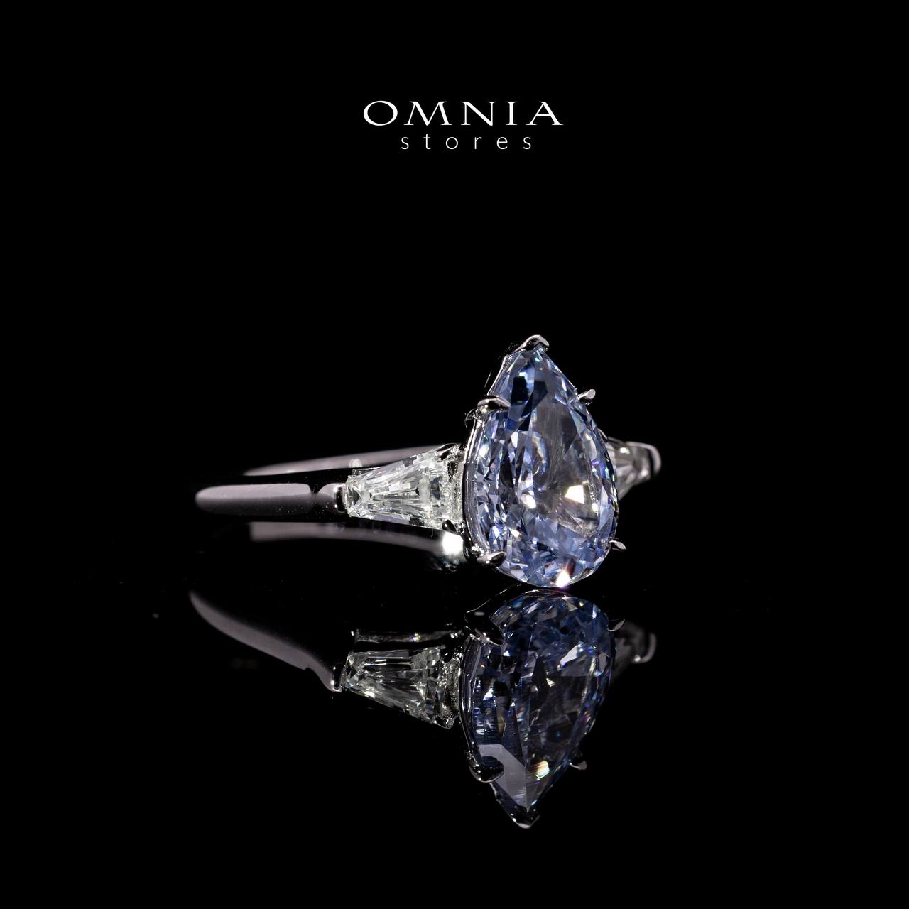 Omnia Jumanah Blue and White Silver Ring In 925 Silver High Quality Lab Crafted Stones - Image 2