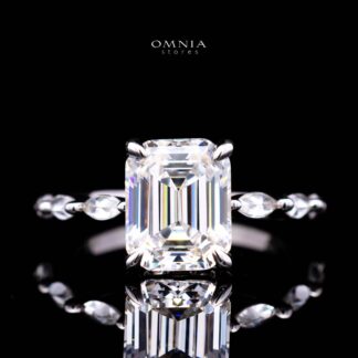Omnia Azka White Silver Ring In 925 Silver High Quality Certified Lab Crafted Stones 7,8Ct