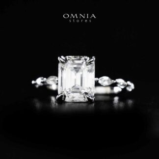 Omnia Azka White Silver Ring In 925 Silver High Quality Certified Lab Crafted Stones