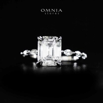 Omnia Azka White Silver Ring In 925 Silver High Quality Certified Lab Crafted Stones