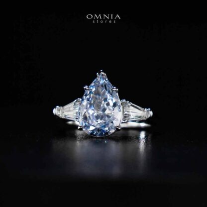 Omnia Jumanah Blue and White Silver Ring In 925 Silver High Quality Lab Crafted Stones