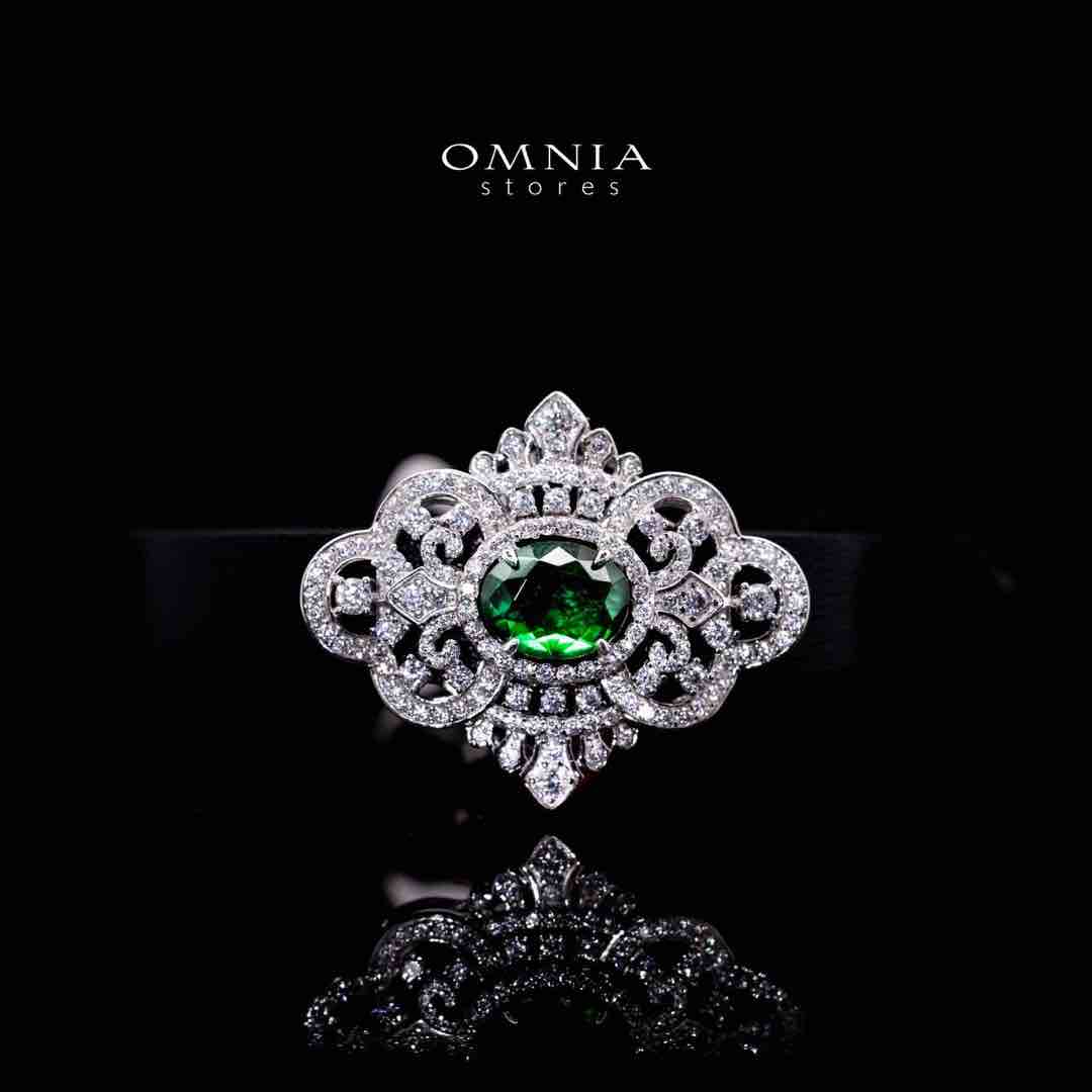 Omnia Bayan Green Leather Strap Bracelet in 925 Silver with High Quality Simulated Diamonds