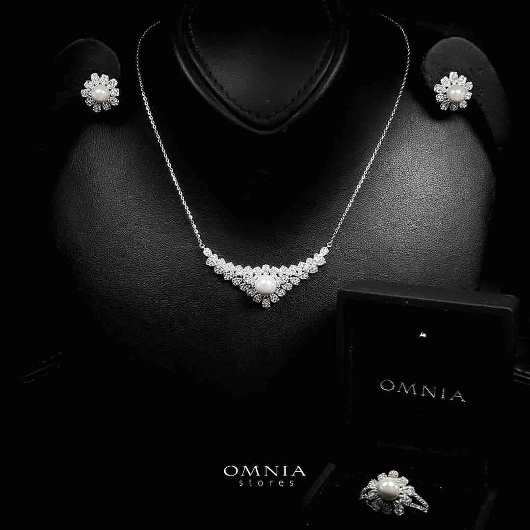 Omnia Nadwa White Necklace, Earrings and Ring Set in 925 Silver with High Quality Simulated Diamonds - Image 2