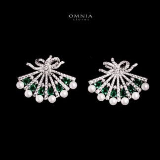 Omnia Azra Silver Pearl Stud Earrings In 925 Silver With High Quality Green Lab Crafted Stones