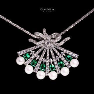 Omnia Azra Silver Pearl Pendant Necklace In 925 Silver With High Quality Green Lab Crafted Stones