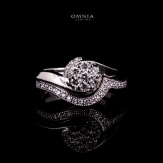 Omnia Sariya White Silver Ring 925 Silver in High Quality Lab Grown Stones